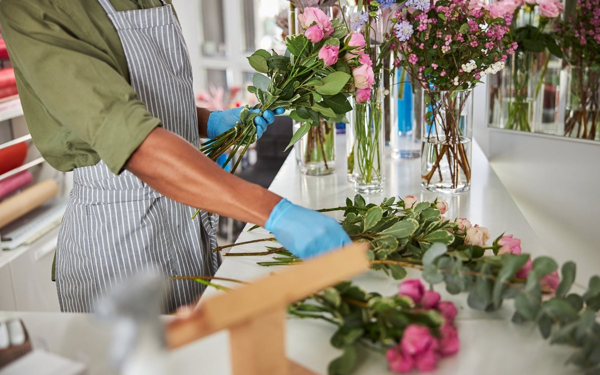 Bloemist aan het werk